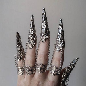 Full Hand Armor "Alik" Gothic Finger Claws - Dark Nail - Dark Jewelry, Vampire Jewelry, Halloween Ring, Halloween Costume