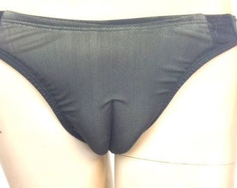 Camel toe slip
