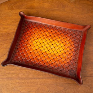 6 x 8 Tooled Leather Valet with Basket-Weave Pattern