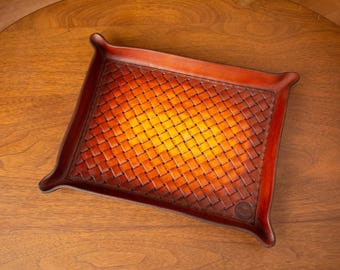 6 x 8 Tooled Leather Valet with Basket-Weave Pattern