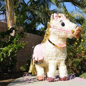 Carousel Horse Pinata Pink and Gold Pinata Shabby Chic Pinata Carnival Horse Pinata Circus Pinata Farm Birthday Pinata Angelas Pinatas bild 4
