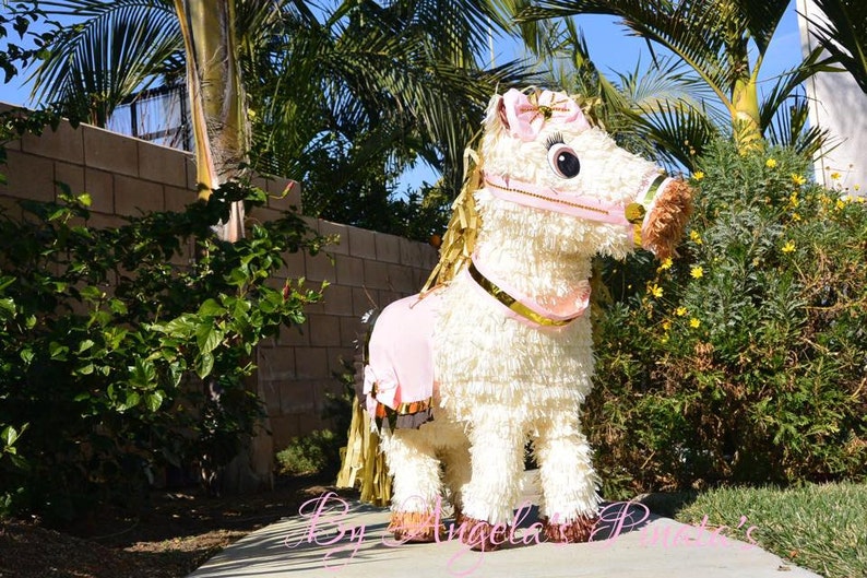 Carousel Horse Pinata Pink and Gold Pinata Shabby Chic Pinata Carnival Horse Pinata Circus Pinata Farm Birthday Pinata Angelas Pinatas bild 4