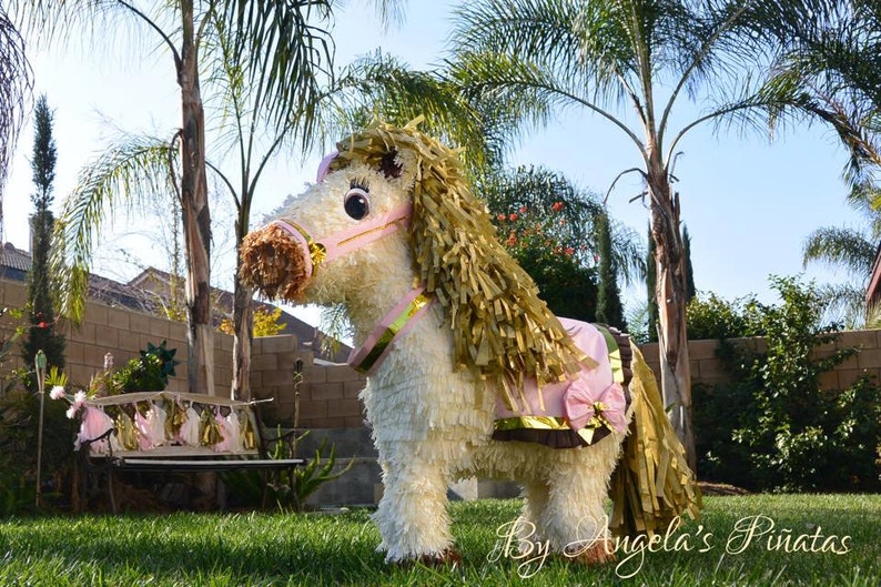 Carousel Horse Pinata Pink and Gold Pinata Shabby Chic Pinata Carnival Horse Pinata Circus Pinata Farm Birthday Pinata Angelas Pinatas bild 5