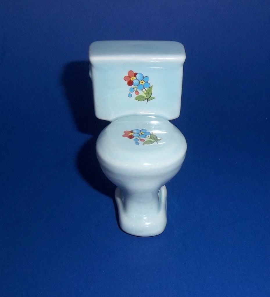 MINIATURE PORCELAIN TOILET Toilette Commode El Inodoro Gabinetto Vintage Light Blue Floral Motif Lavatory Doll House Decor Hand Painted