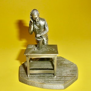 GUGLIELMO MARCONI FIGURINE Vintage Inventor Radio Waves Transmit Signals Electrical Engineer Heavyweight Detailed Pewter Franklin Mint