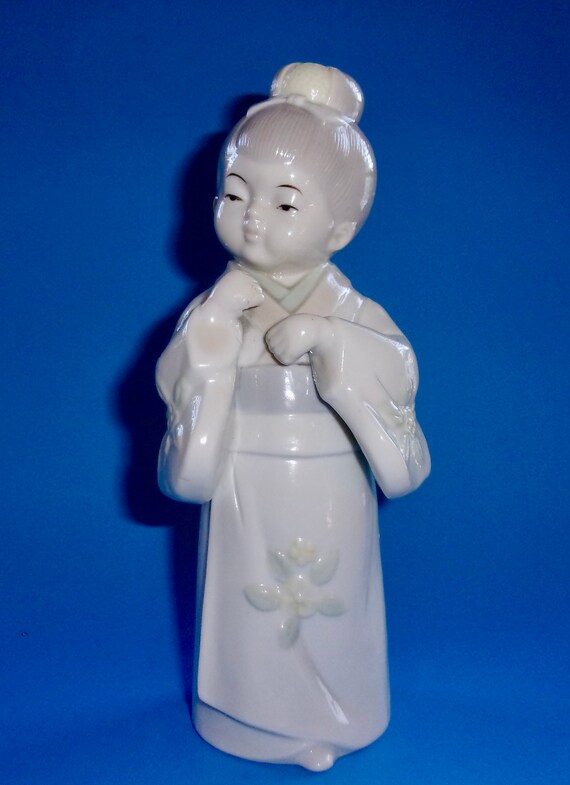 PORCELAIN JAPANESE FIGURINE Female Kimono kpm Style Vintage Etsy