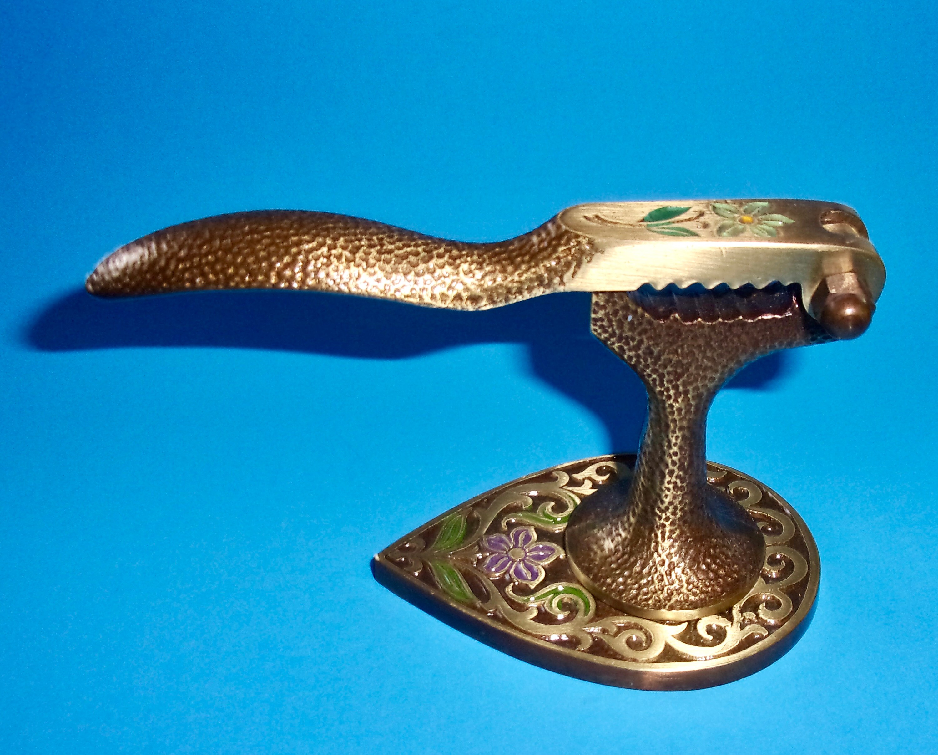 NUTCRACKER ISRAEL VINTAGE Tamar Ltd. Solid Brass Hammered Floral