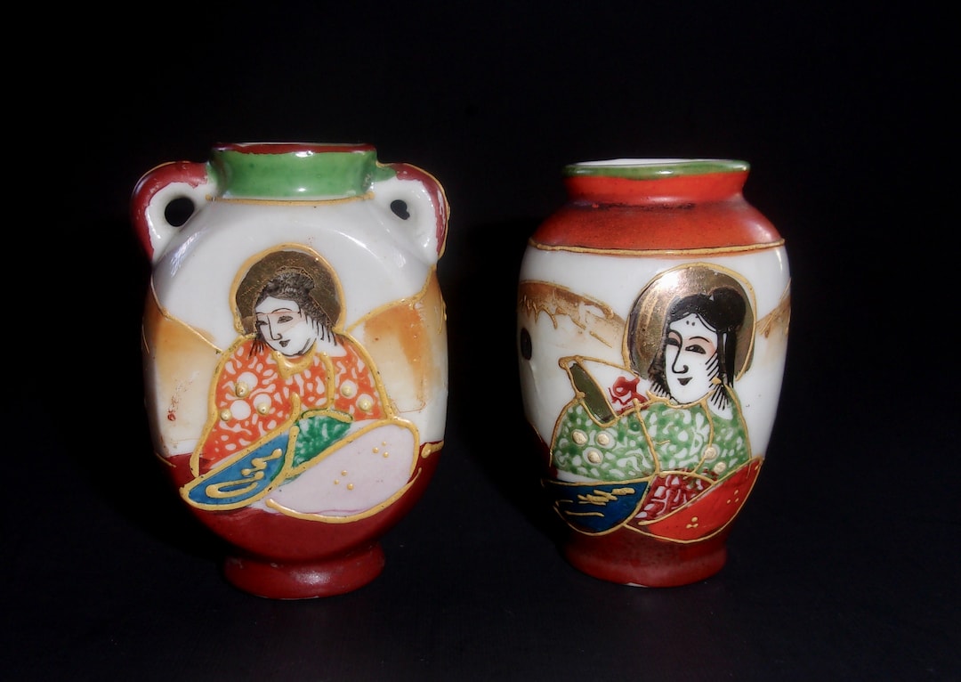 OCCUPIED JAPAN VASES Miniature Pair Hand Painted Japanese Porcelain