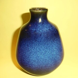 JAPANESE FLAMBE VASE Blue and Black Drip Glaze Japan Early 20th Century Stamped Heavyweight  日本フラメンバス Jaro Flambe Japones Art