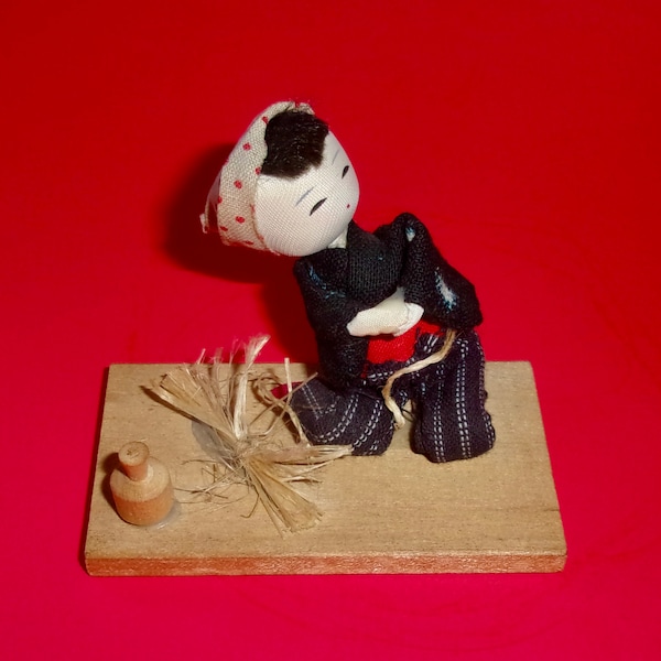 VINTAGE JAPANESE DOLL Cloth Miniature Wood Base Tool Painted Face Girl Woman Kneeling Winding Flax Textile Obi Head Scarf Small Japan Asian