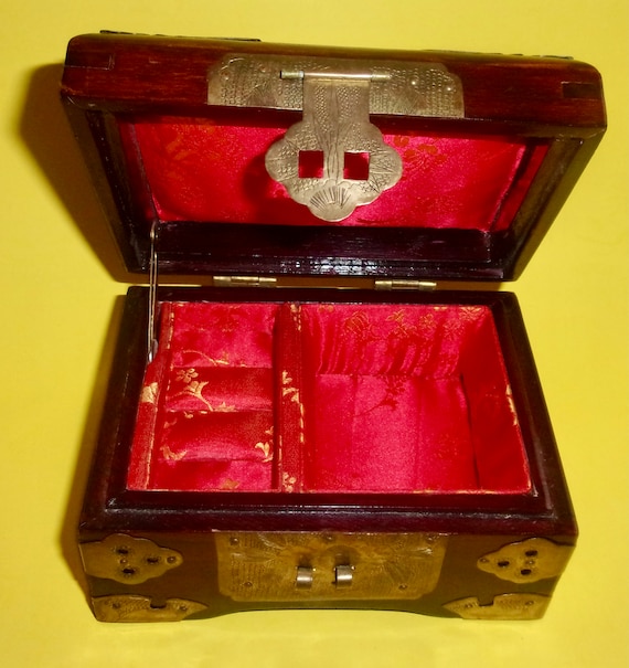 Solid jade hotsell jewelry box