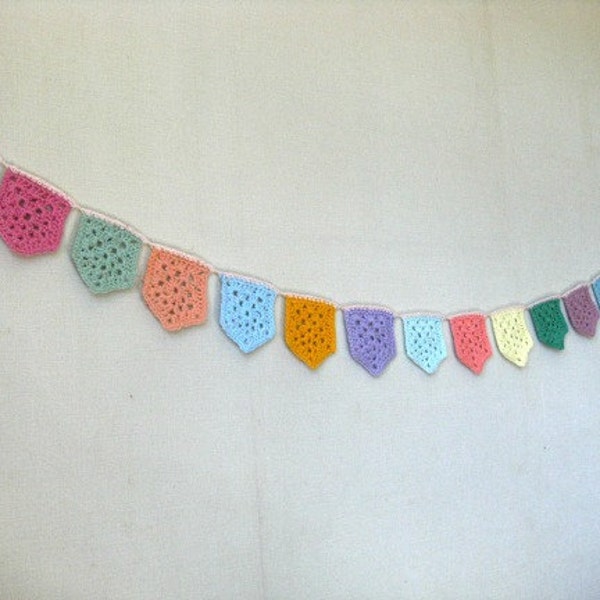 Granny Flag Bunting Crochet pattern / tutorial PDF file