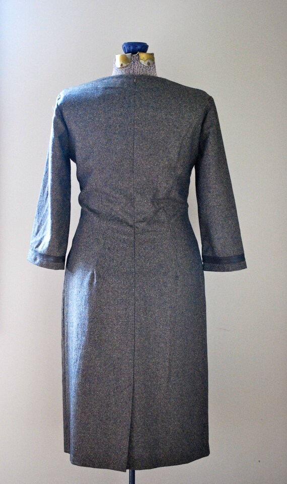 Brown tweed belted dress - image 9