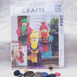 Uncut McCall&#39;s crafts 2994- Christmas carolers dolls