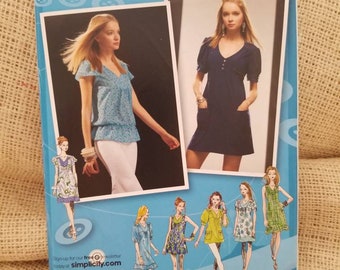 Uncut Simplicity 2942 Project Runway juniors dress with sleeve variations  Sewing Pattern //  Size 5/6 - 15/16