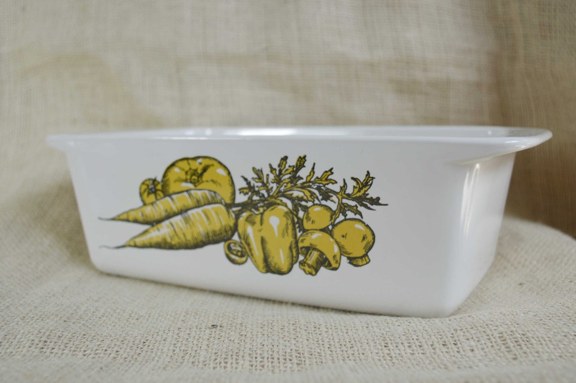 Vintage Corning Ware in Nature's Bounty // 2 quart Etsy