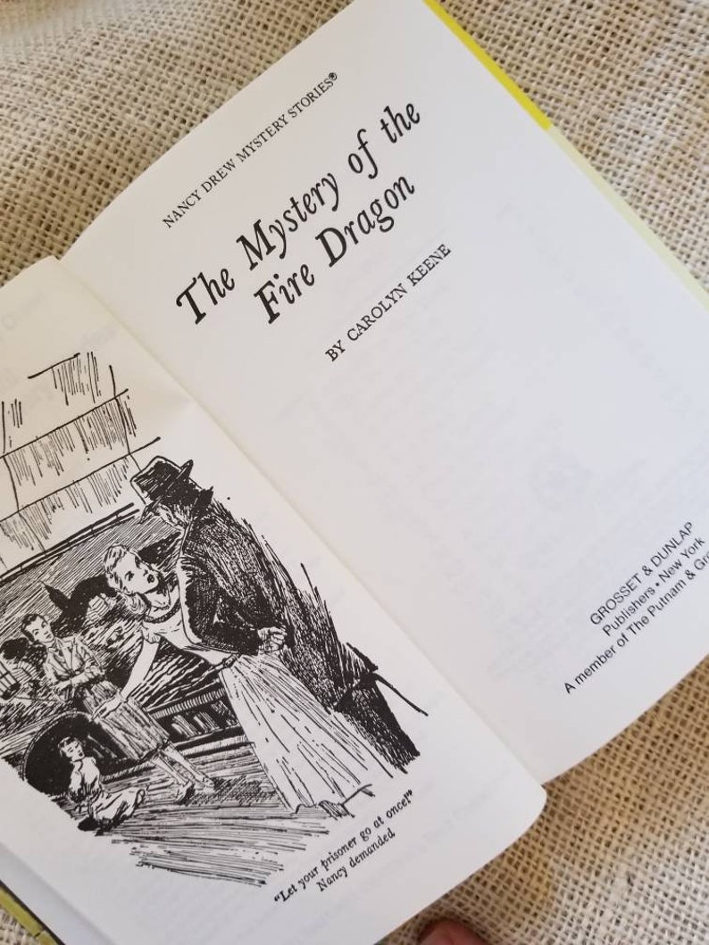 Nancy Drew 38 The Mystery of the fire dragon // Vintage Hard cover mystery book for young readers // Young adult literature image 4