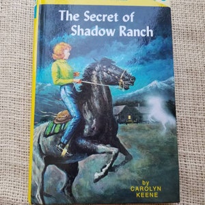 Nancy Drew #5 The secret of Shadow Ranch // Vintage Hard cover mystery book for young readers // Young adult literature