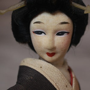 Vintage 14 ”Maiko Doll: Japanischer Geisha Kimono, Ornamente