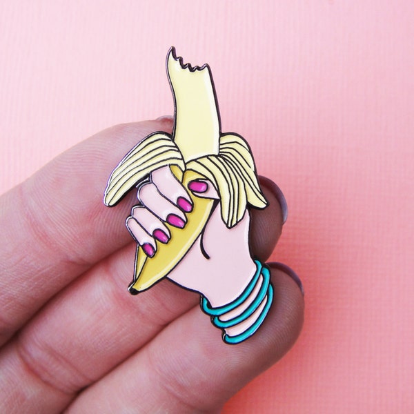 BANANA PIN - Black Metal Version