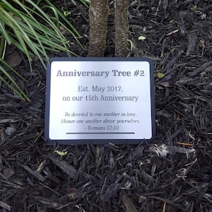 Outdoor plaque, stainless steel plaque, memorial plaque.