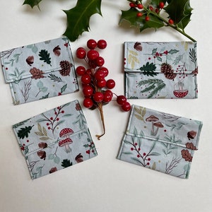 Christmas Fabric Envelopes,  Woodland Print Gift Card holder, Reusable Envelopes, Set of 4, Stocking Stuffer, Holiday Gift