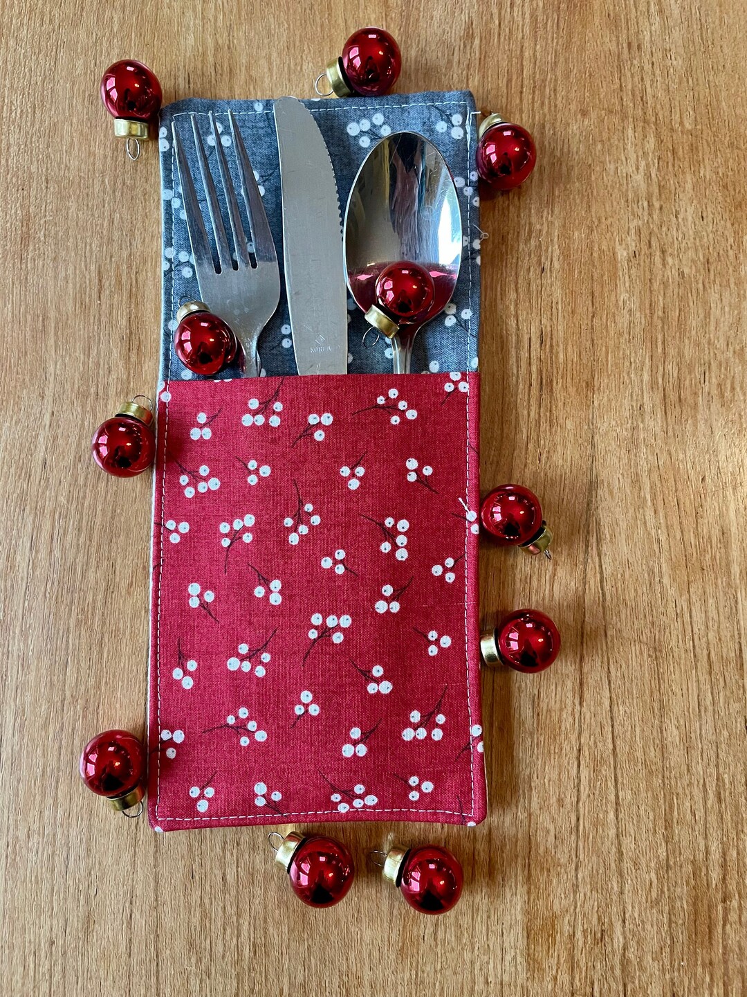 Christmas Cutlery Holders, Set of Six Cutlery Pockets, Christmas Dinner — free download