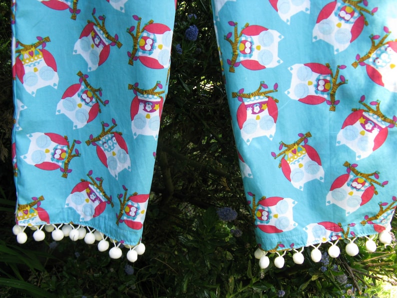 Girls Owl Lounge pants. Owl pajama pants with pom-pom trim Size 10