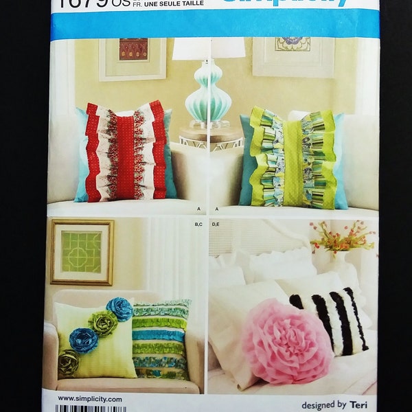 UNCUT Simplicity 1679 Pillows in Five Styles Sewing Pattern