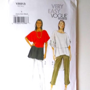 UNCUT Vogue V8913 Tunic, Pants Sewing Pattern