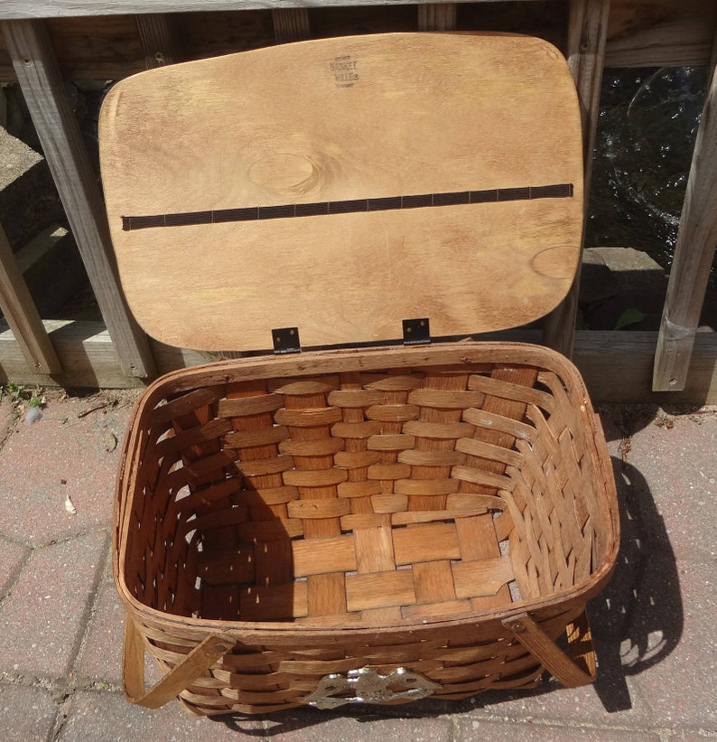 1970's BASKETVILLE American Eagle PICNIC BASKET from Etsy