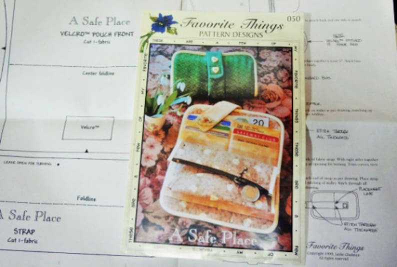 UNCUT Favorite Things #050 Wallet Pattern A Safe Place 1999