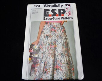 non-cut Simplicity #8551 Misses Skirt ESP Couture Pattern Size O (12-14-16) 1978