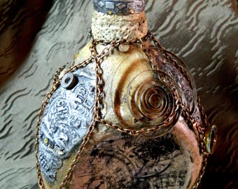 ovaler bürokamin steampunk dreieckige flasche bühne prop gotische wohnkultur dekoration büro kamin wohnzimmer mixed media artdecogeschenkdampfpunk fireplace etsy ovaler bürokamin steampunk dreieckige flasche bühne prop gotische wohnkultur dekoration büro kamin wohnzimmer mixed media artdecogeschenkdampfpunk fireplace etsy