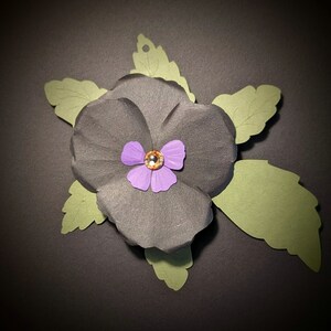 Black Pansy Gift Tag Brown Eye