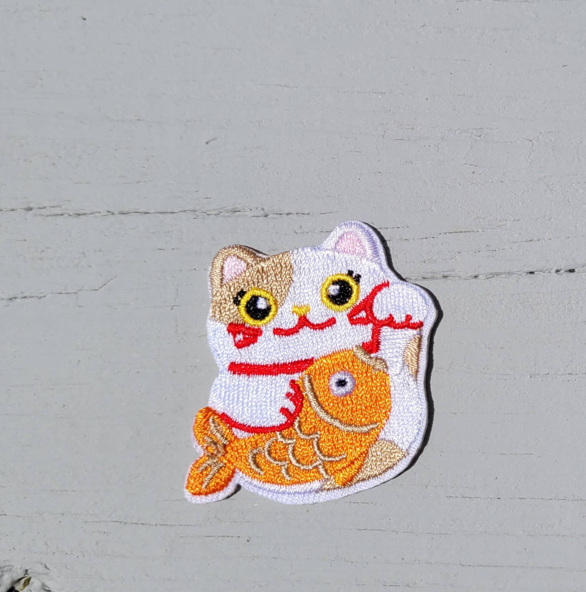 Cute Iron-On Patch for Child, 4pcs Funny Cartoon Japanese Lucky Cat Iron on Patches, Embroidered Sew on Patches Custom Tactical Patches for DIY