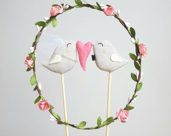 Love Birds Wedding Cake Topper - Love Birds with Heart and Wreath Crown Cake Topper - Unique Bride and Groom Birds Cake Topper pour mariage