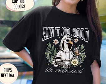 Trendy Mama Shirt Comfort Colors, Aesthetic Mom Life Tee, Cute Gift for Mom, Cool Mom Shirt, Funny Mother&#39;s Day Shirt