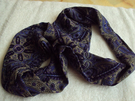 Lot of Five Scarfs - image 6