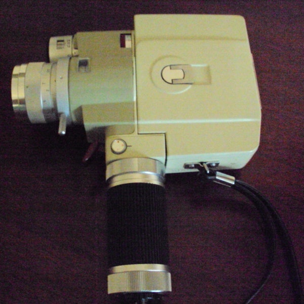 Minolta Zoom 8 Movie Camera With Case
