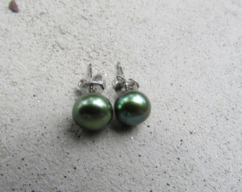 6-8mm Dark Green Pearl Earrings,Pearl Earrings,Potato Pearl,Stud Pearl Earrings,Freshwater Pearl,925 Stud Earring,Birthday Gift,Bridal Gift