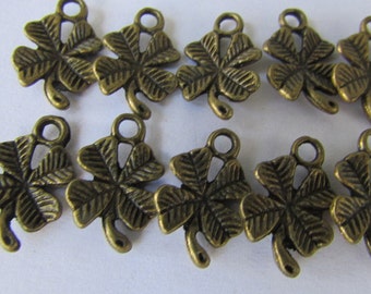 10pcs. Antique Brass Leaf Charm Earrings Connector