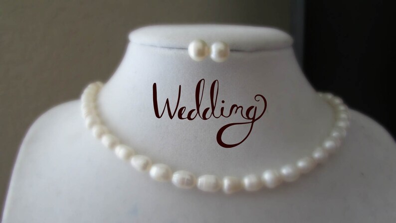 Set of Pearl-Petite White Rice Pearl Necklace, Stud Pearl Earrings, Rice Pearl Necklace,Bridal Gift,Wedding Gift bild 2