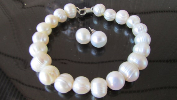 Set of Pearl- Pearl Bracelet, Stud Pearl Earrings, Pearl Earrings, White Pearl Bracelet, Birthday Gift,  Freshwater Pearl, Wedding Pearl