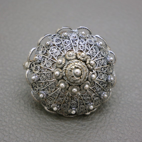 Broche Ancienne En Argent - Décor Filigrane Vintage - Bijou De Collection