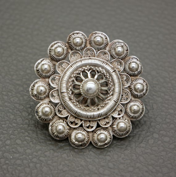 Antique Dutch Button Brooch D3.6cm - Handcrafted 8