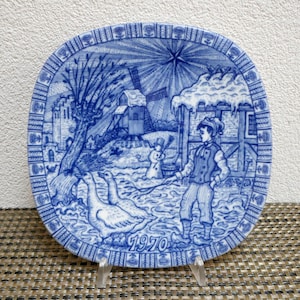 Vintage 1970 Rörstrand Julen Plate: Swedish Christmas Collector Plate, Blue & White Porcelain