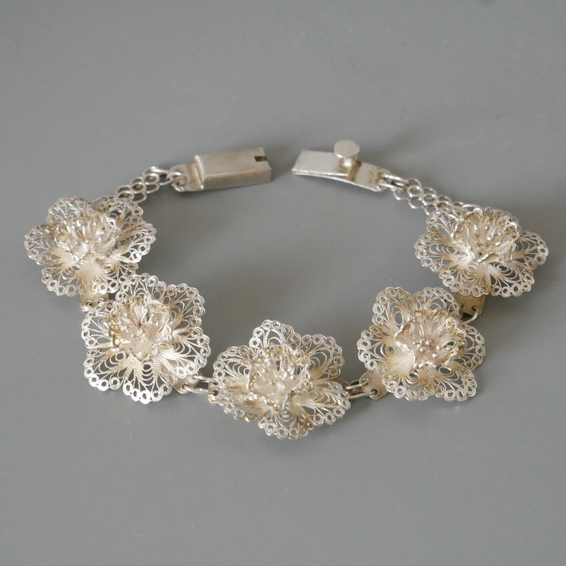 Vintage filigree silver bracelet Flower design hallmarked silver bracelet 1950/'s mid century Javanese Yogya silver jewelry