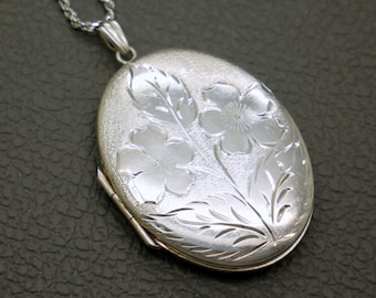 Large Sterling Silver Photo Locket Pendant with Etched Flower Ornament, Made in London 1975 by Fred Manshaw - Optional 20" Chain- KW5