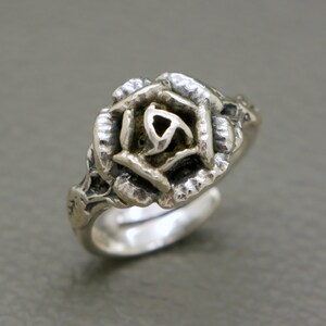 BLACHIAN Antik Schmuck 835 Silver Ring, BAS German Designer Rose Flower Biedermeier Style Jewelry, Mid Century Jewelry